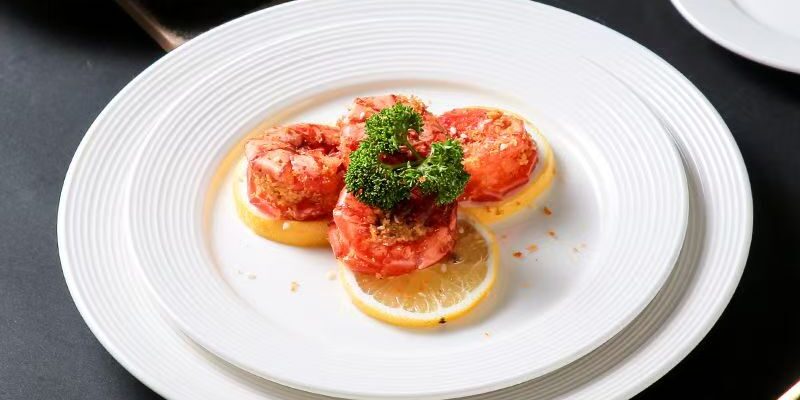 Pure white ribbed ceramic crockery pasta plates for home