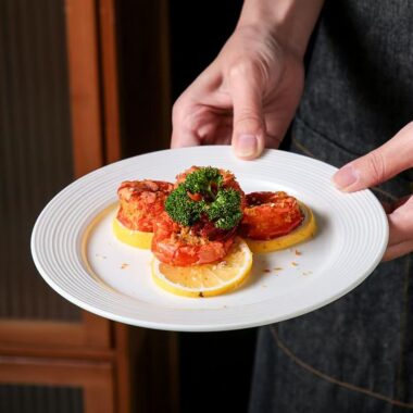 Pure white ribbed ceramic crockery pasta plates for home