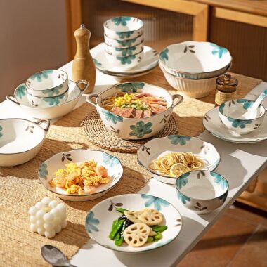 Hot selling blue floral ceramic crockery dinner sets for home