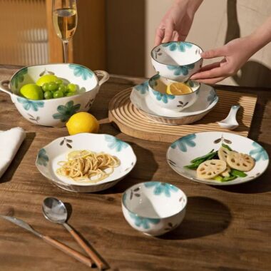 Hot selling blue floral ceramic crockery dinner sets for home
