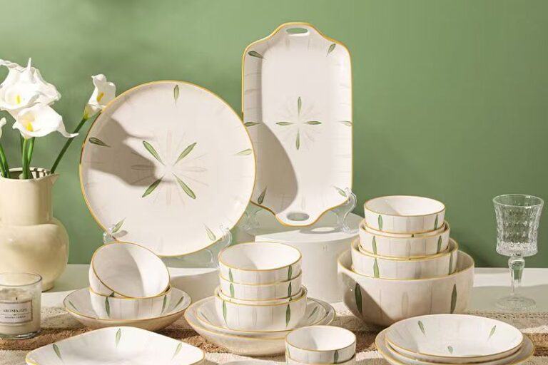 Minimal Underglaze Crockery Dinner Sets (8) Minimal underglaze ceramic crockery dinner sets for home