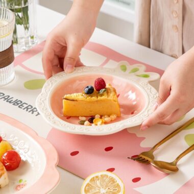 French embossed strawberry ceramic crockery dinner sets for home