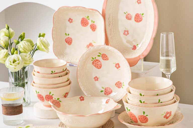 Strawberry Embossed Crockery Dinner Sets (2) French embossed strawberry ceramic crockery dinner sets for home