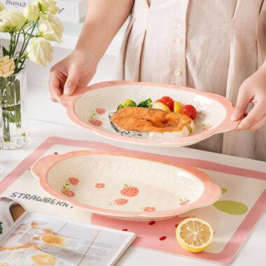 French embossed strawberry ceramic crockery dinner sets for home